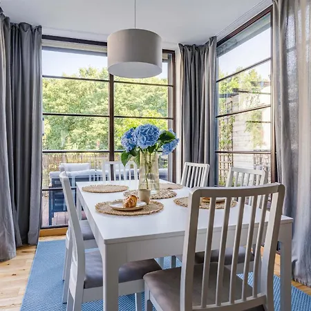 Imperial - Bernadowska شقة